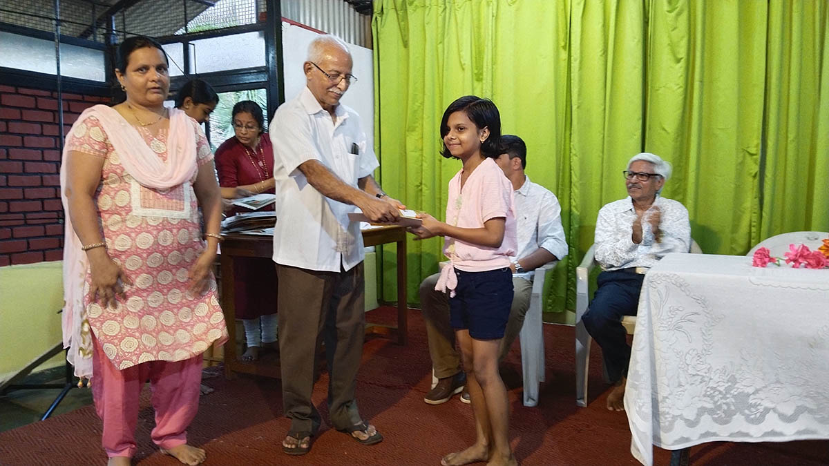 Pahal Sushil Pareek
Age: 9 (Category: 6 to 12)
India independence day related any theme.