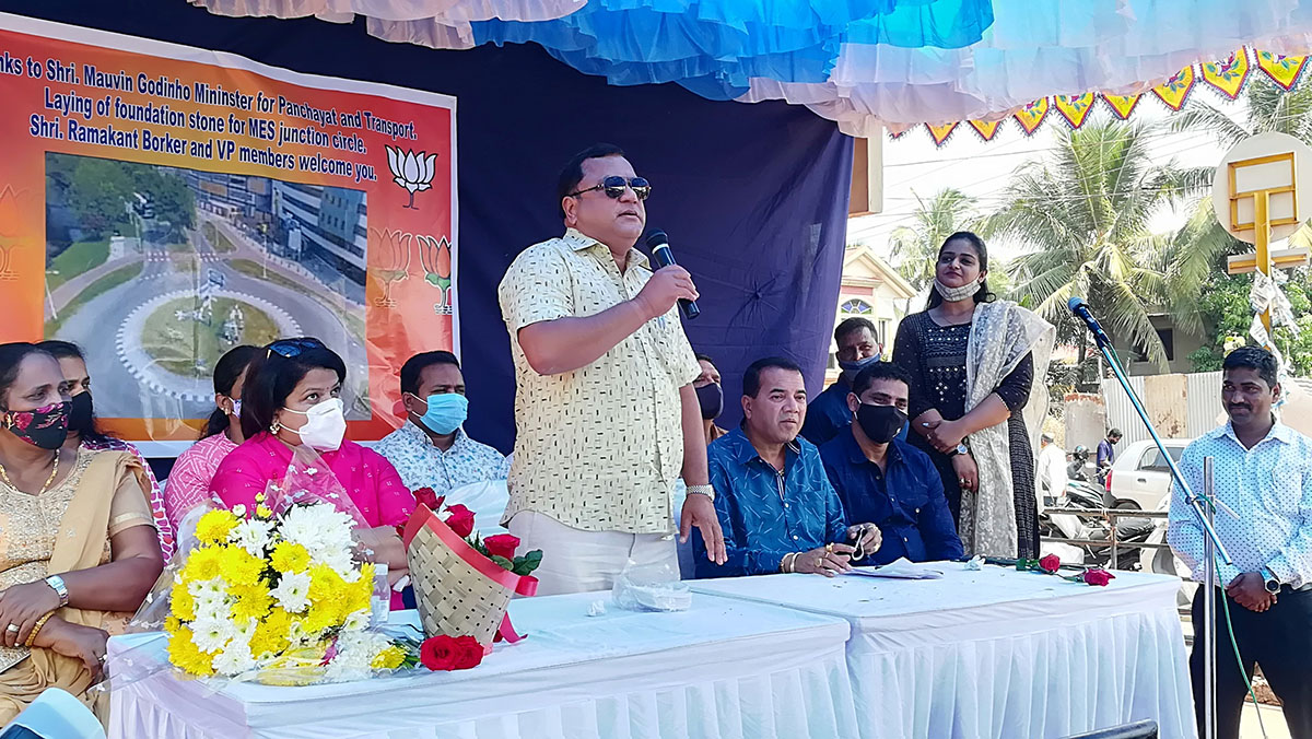 Panchayat minister comes calling Panchayat minister comes calling