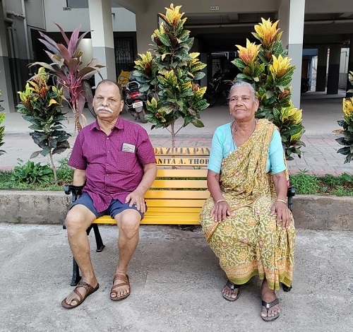 3 Park benches distributed in Vidyanagar. 3 Park benches distributed in Vidyanagar.