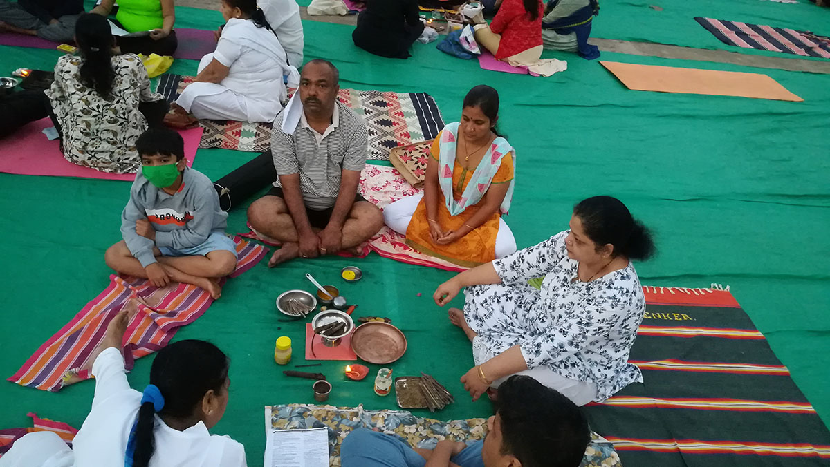 Final Day of Yoga included Yagnas.