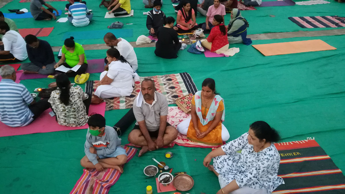 Final Day of Yoga included Yagnas.