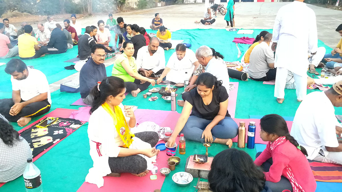 Final Day of Yoga included Yagnas.