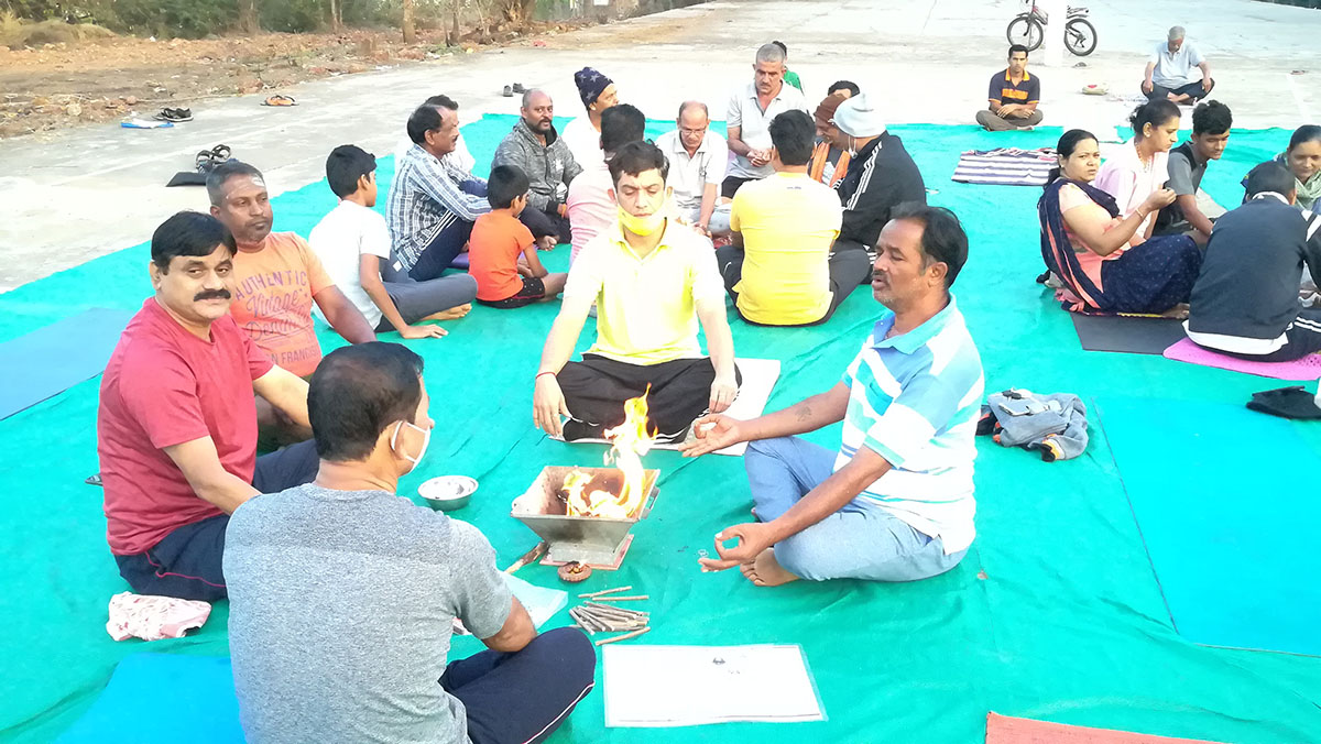 Final Day of Yoga included Yagnas.