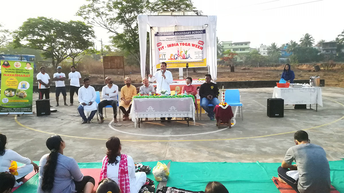 Sancoale Sarpanch and Chief Guest for the final day of Yoga Session, Shri Ramakant Borkar giving a speech.