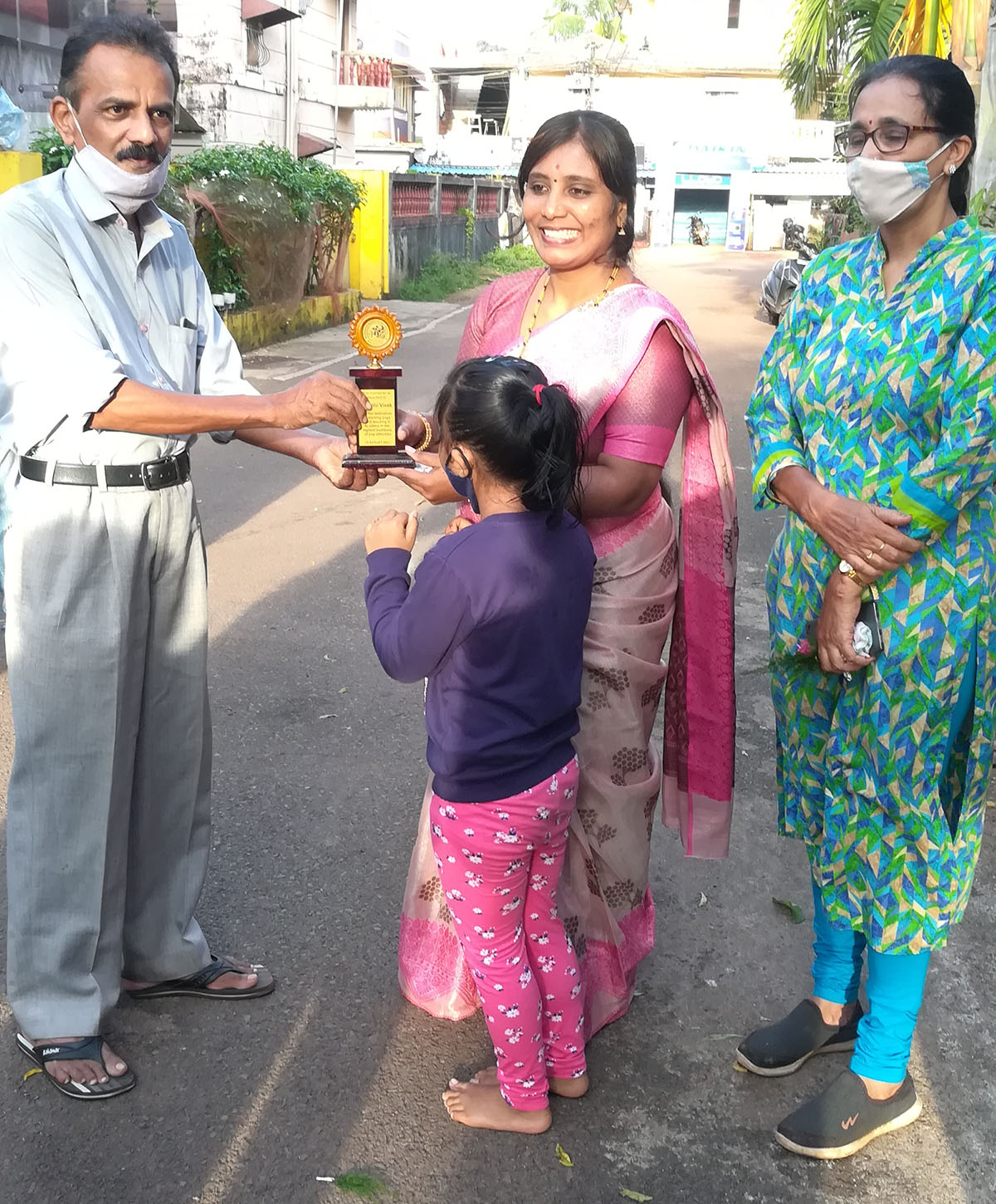 Yog Shikshika receive recognition Yog Shikshika receive recognition