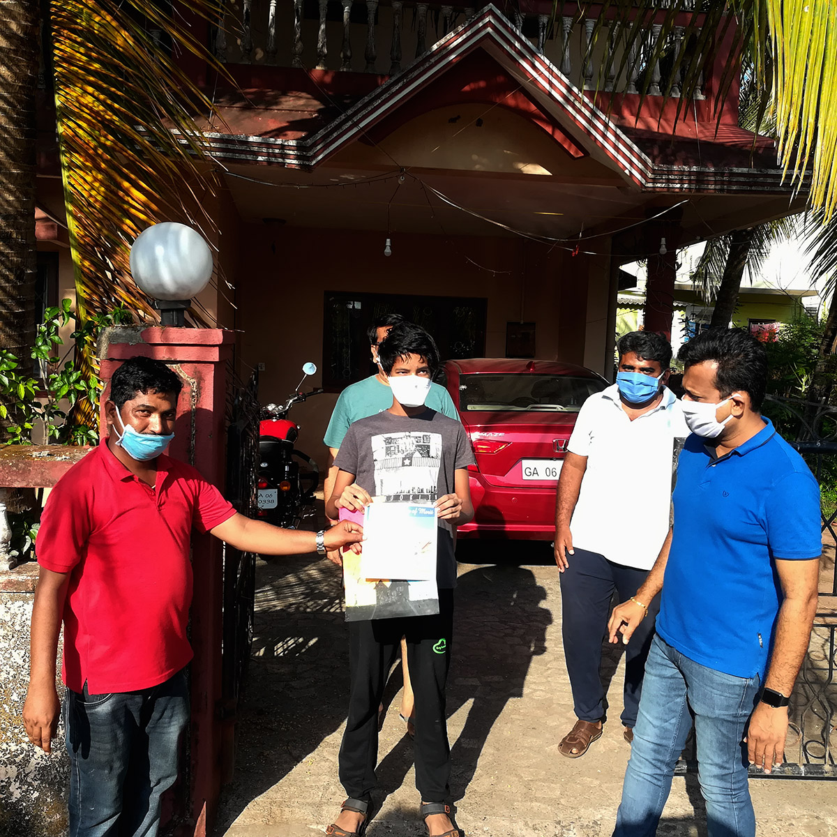 Neel S. Chopdekar receiving award